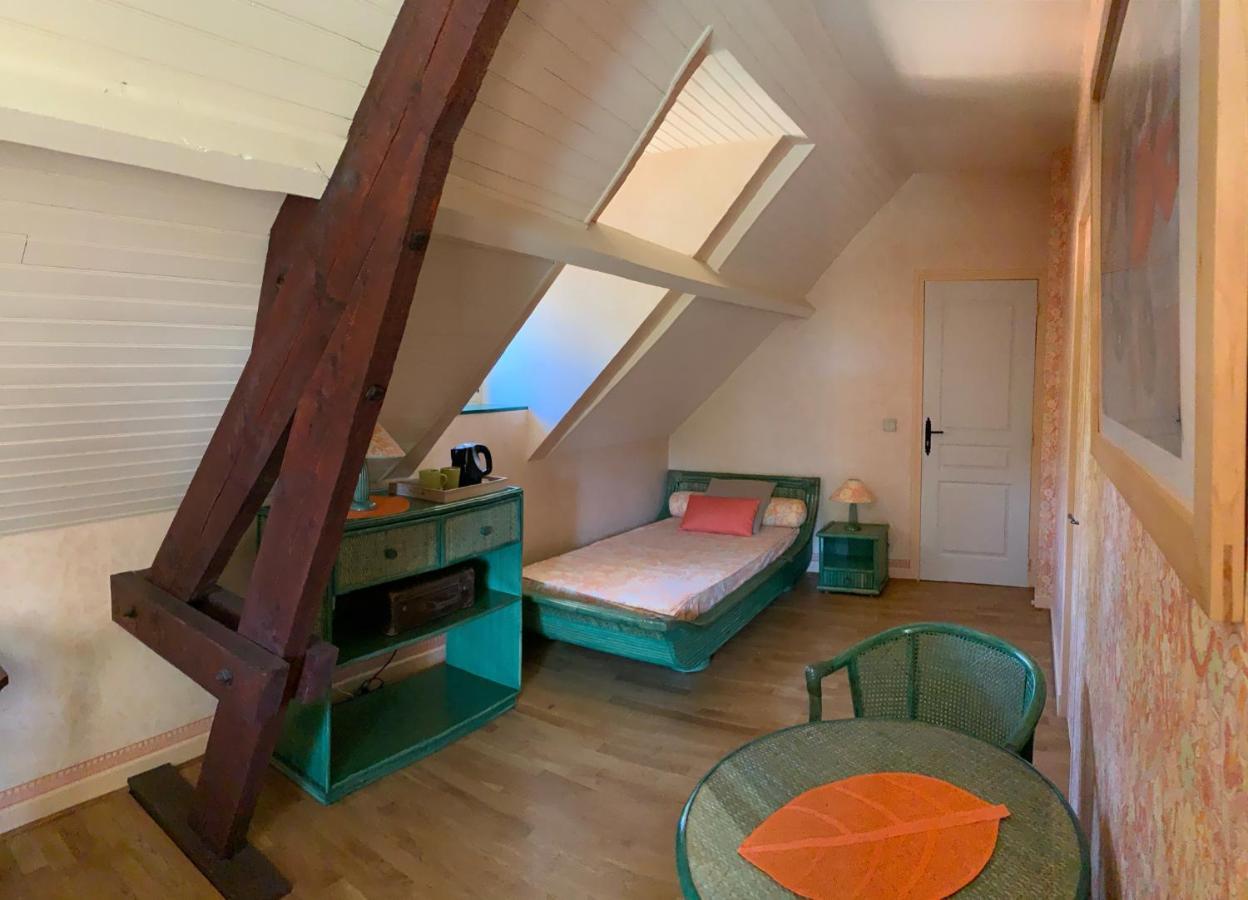 Saint-Denis-lès-MartelLe Moulin Du Boisset住宿加早餐旅馆 外观 照片