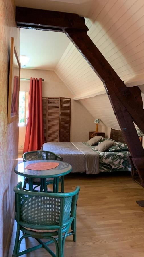 Saint-Denis-lès-MartelLe Moulin Du Boisset住宿加早餐旅馆 外观 照片