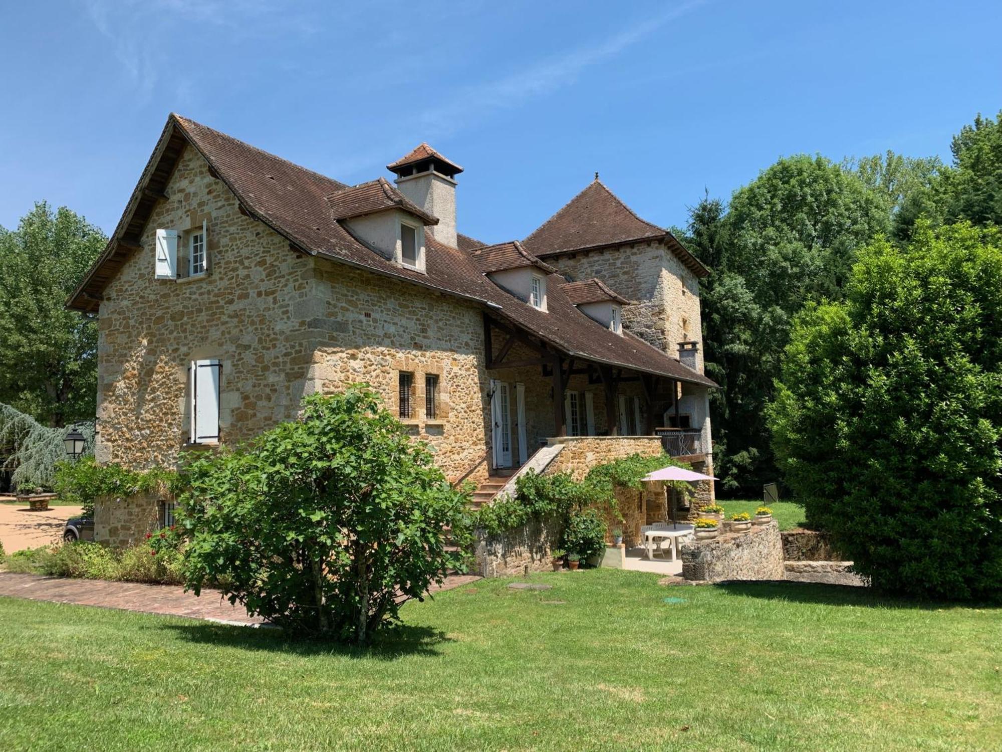 Saint-Denis-lès-MartelLe Moulin Du Boisset住宿加早餐旅馆 外观 照片